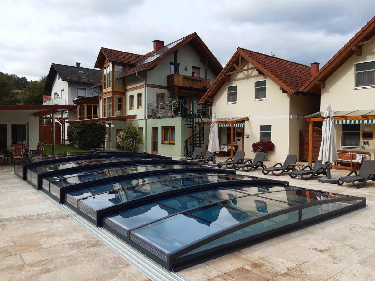Ferienanlage Beatrix Stegersbach Exterior foto